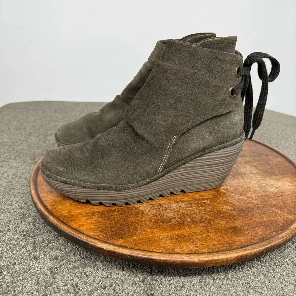 Fly London Boots Wm 39 (US 8-8.5) Yama Ankle Olive Green Suede Wedge Booties